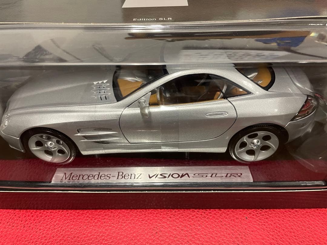 メルセデスベンツ　VISION SLR