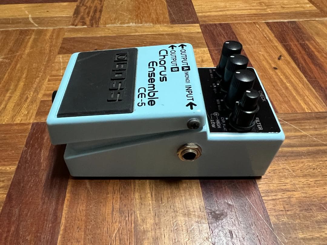 BOSS CE-5 CHORUS ENSEMBLE　ピンクラベル