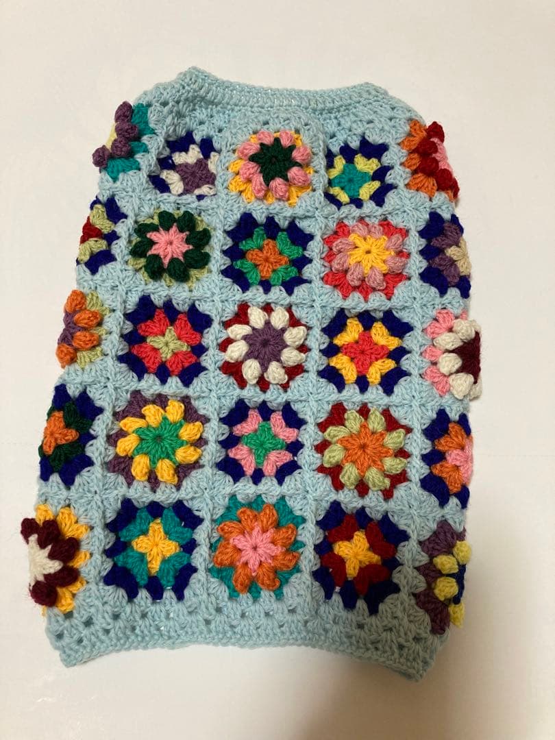 犬服　ニット　オーダー専用　ぷっくりお花のとグラニースクエア