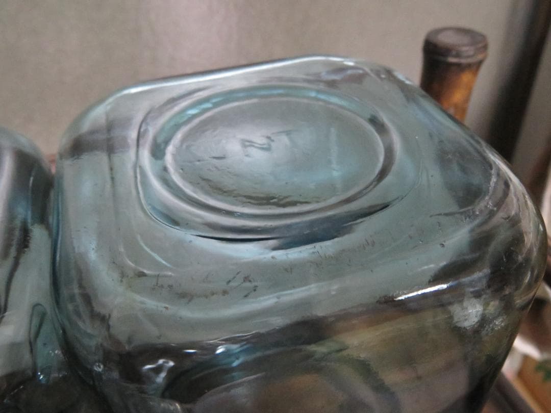 ◆392◆【昭和レトロ】蓋付ガラス瓶3個セットレトロ瓶 飴屋瓶 アルミ蓋