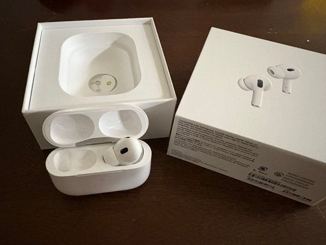 AirPods Pro 充電ケース付き 右のみ左なし