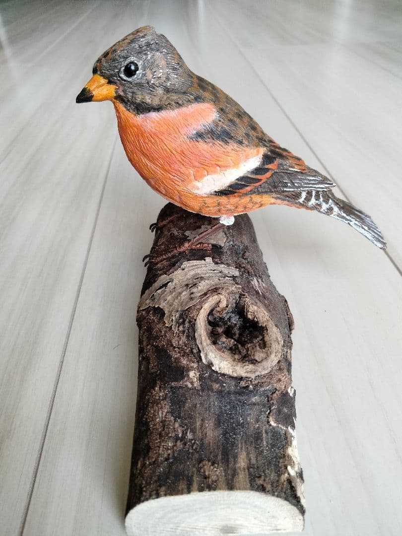 アトリのバードカービング