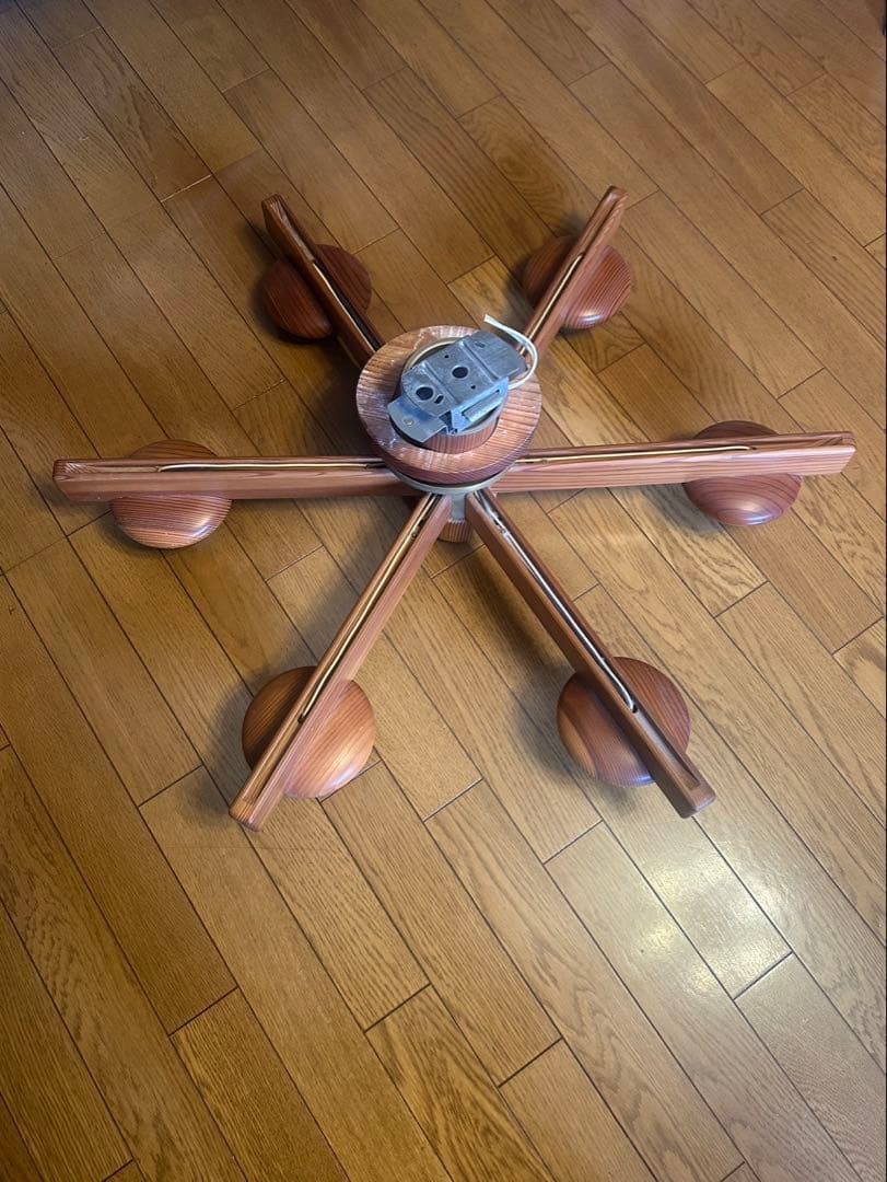 モダンシャンデリア 6灯 ホワイトガラス