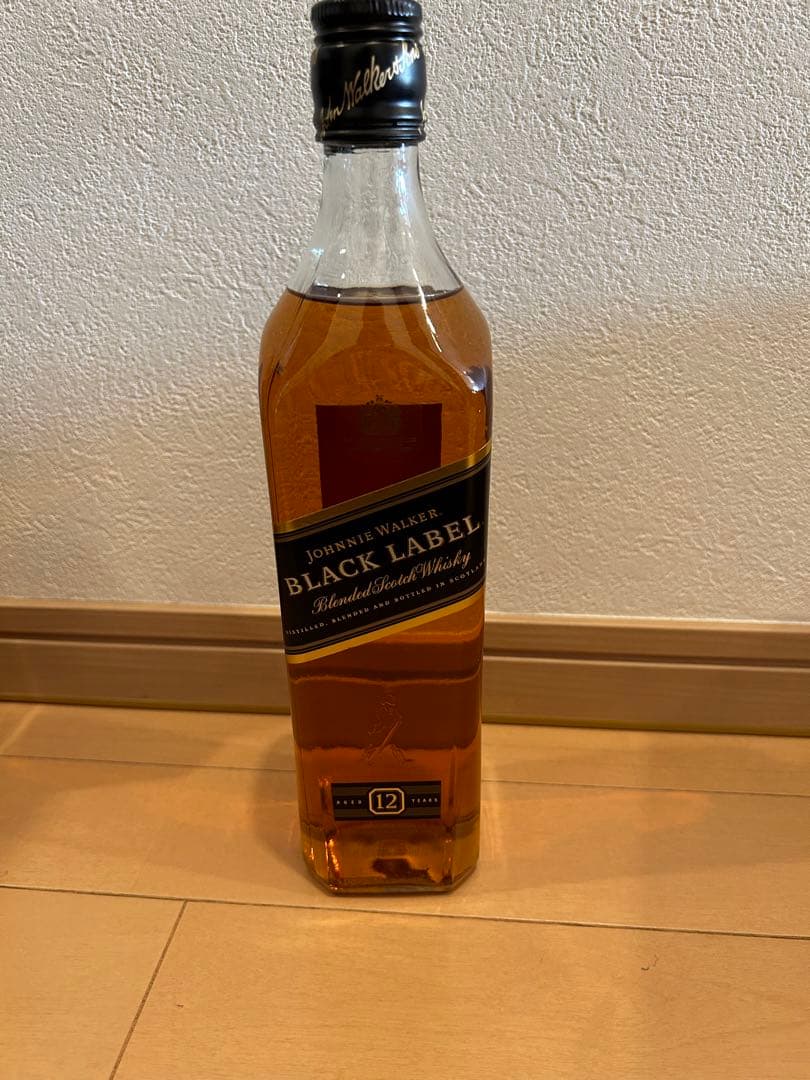 ジョニーウォーカーブラックラベル限定ブリキ缶グラスセット、グリーンラベル