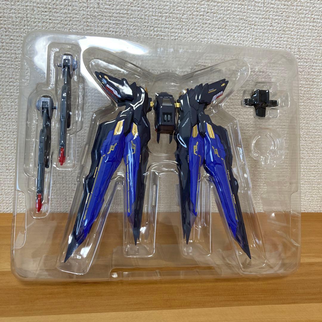 メタルビルド　ストライクフリーダム　SOUL BLUE Ver. 光の翼　セット