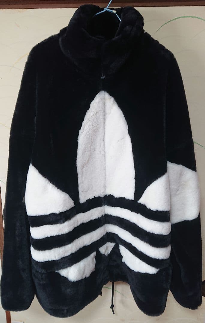 adidas フェイクファージャケット 2XO