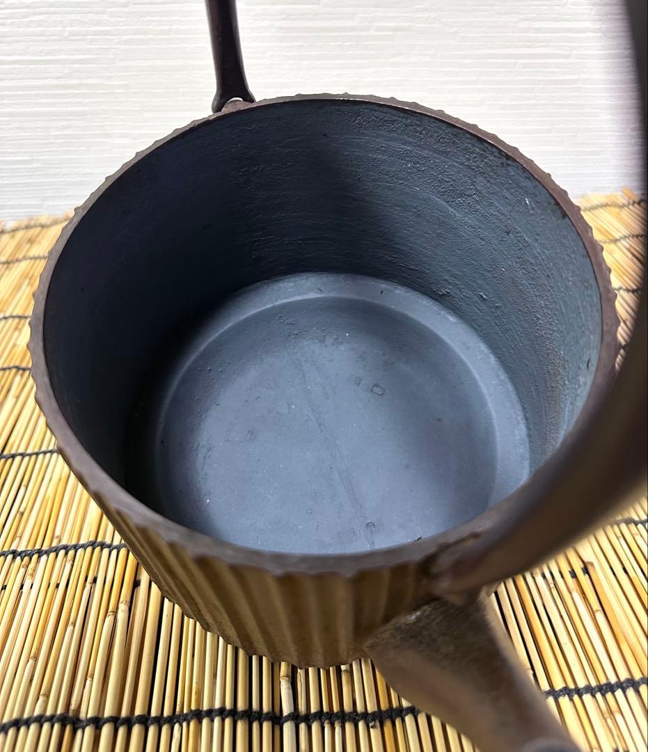 新品　岩手県奥州水沢幸工芸　現代の名工 佐藤勝久造　利休型蛇ノ目１３型　南部鉄瓶