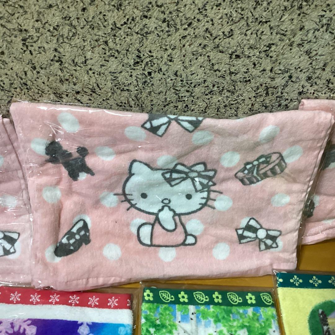2066 ハローキティデザインタオルおまとめ