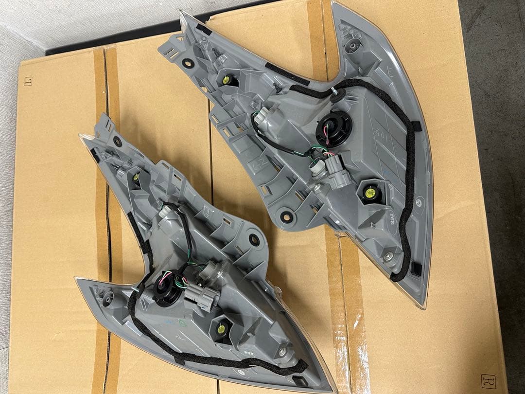 Z34 純正オプション　クリアテールレンズ　テールライト