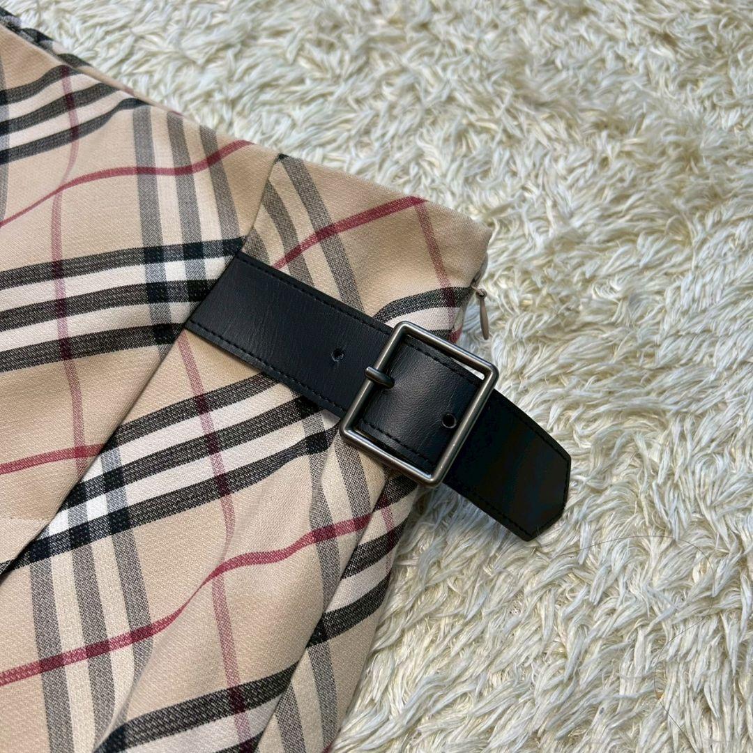 【新品未使用】バーバリーロンドン　スカート　ノバチェック　Aライン　ベルト　40