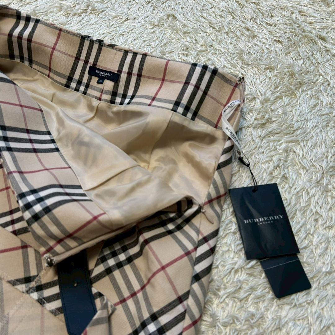 【新品未使用】バーバリーロンドン　スカート　ノバチェック　Aライン　ベルト　40