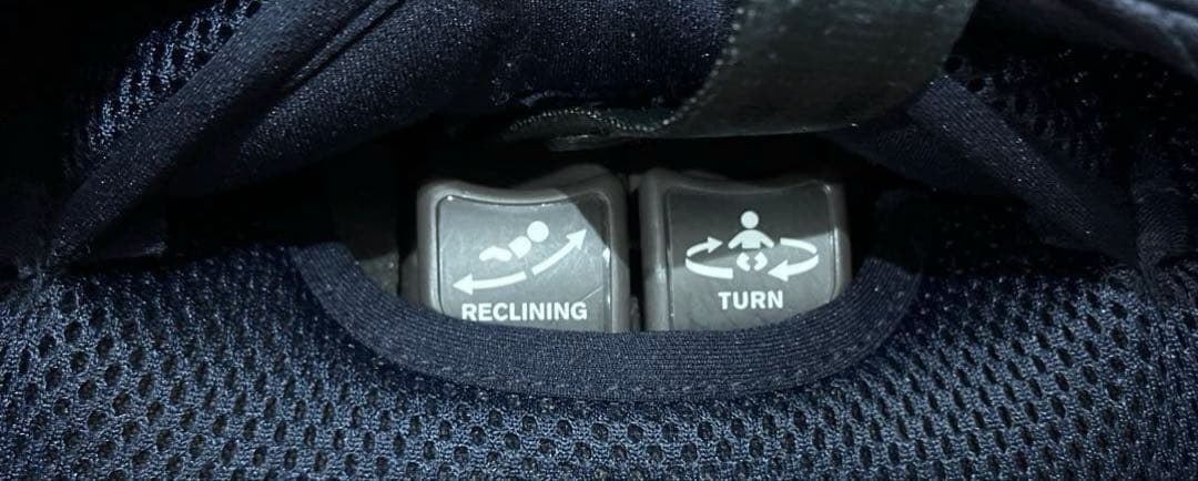 Combi チャイルドシート ネイビー　回転式　CG-CTG 本日限定価格