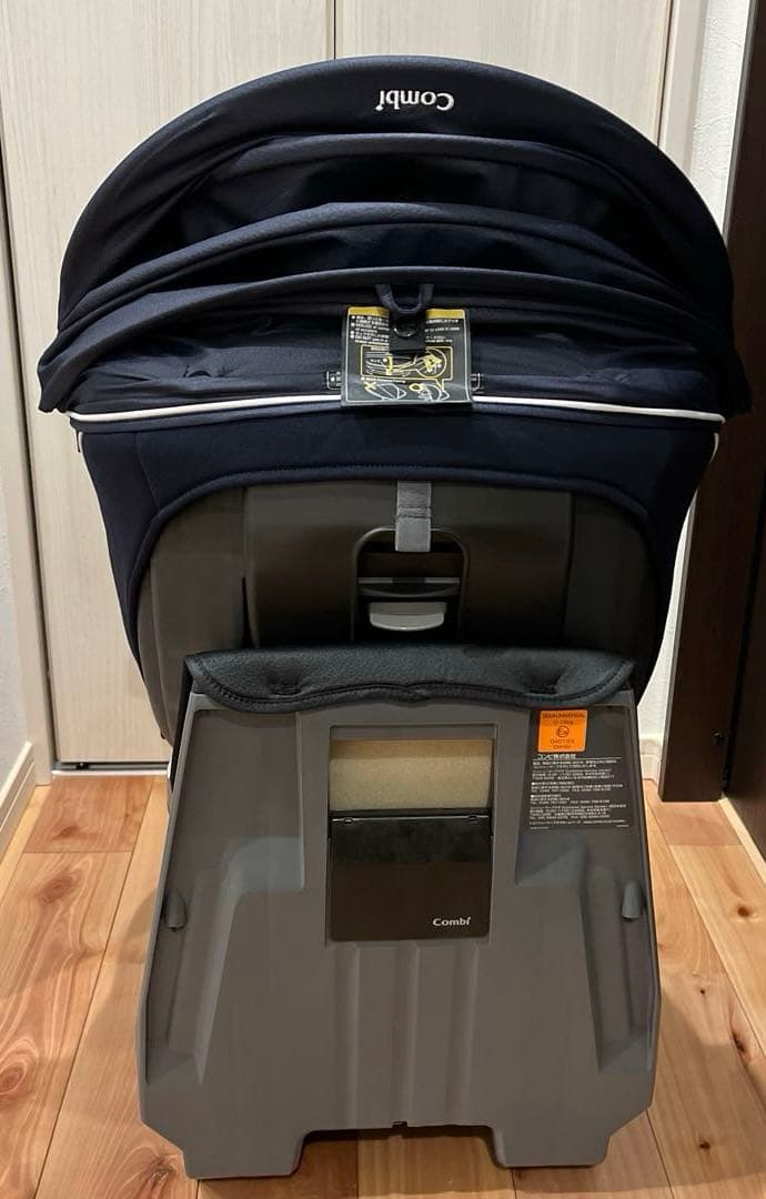 Combi チャイルドシート ネイビー　回転式　CG-CTG 本日限定価格