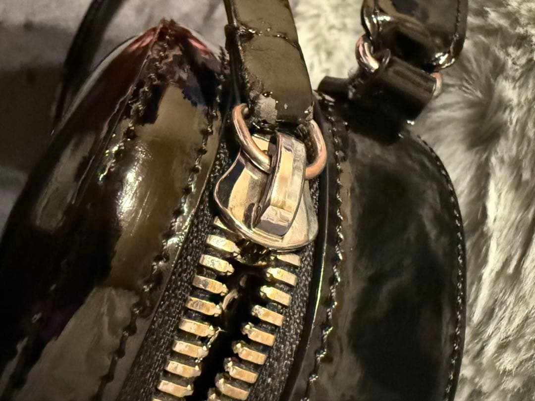 Vivienne Westwood ハート型ショルダーバッグ　ブラック