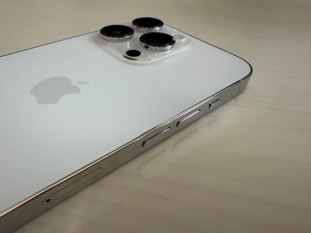 iPhone 14 Pro シルバー SIMロックフリー　256GB