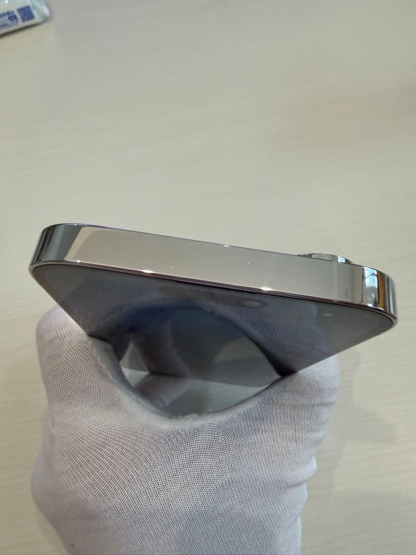 iPhone 14 Pro シルバー SIMロックフリー　256GB