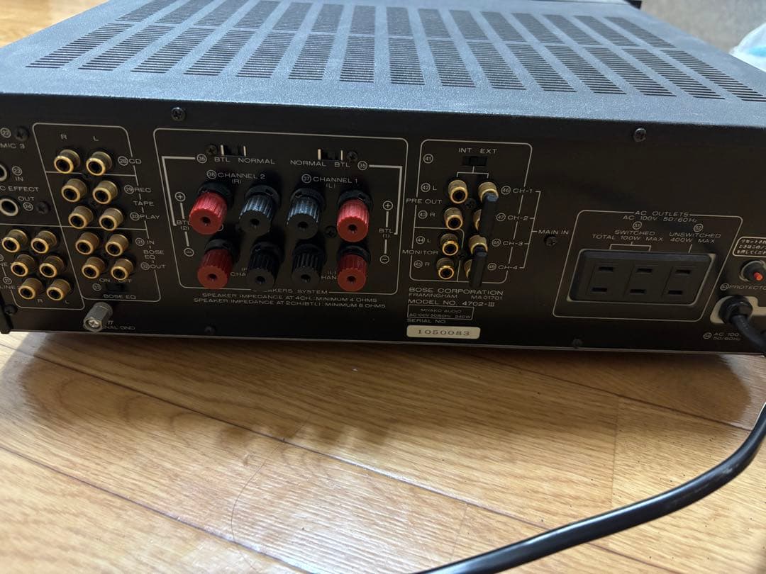 BOSE 4702-IIIプリメインアンプ ブラック