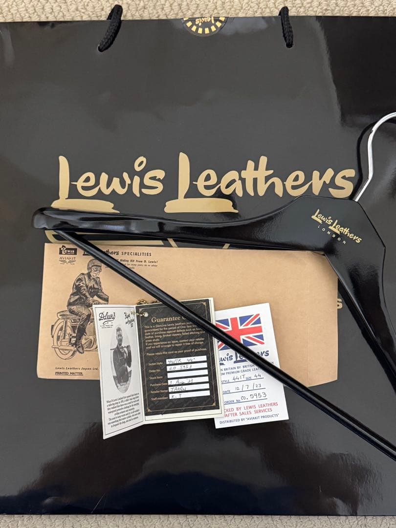 ルイスレザー　サイクロン　ラットランドシープ　44インチ