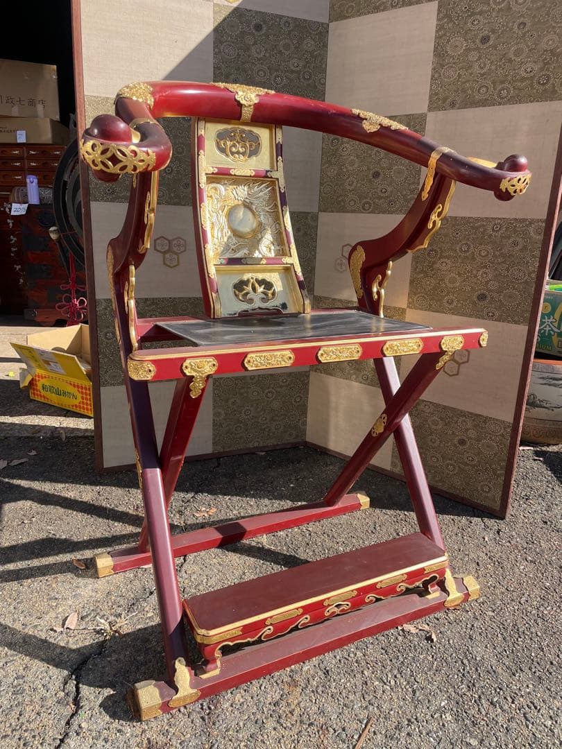 寺院仏具 ルーツ型本曲録 平安寺　住職/僧侶の椅子 漆塗/金箔/折りたたみ式