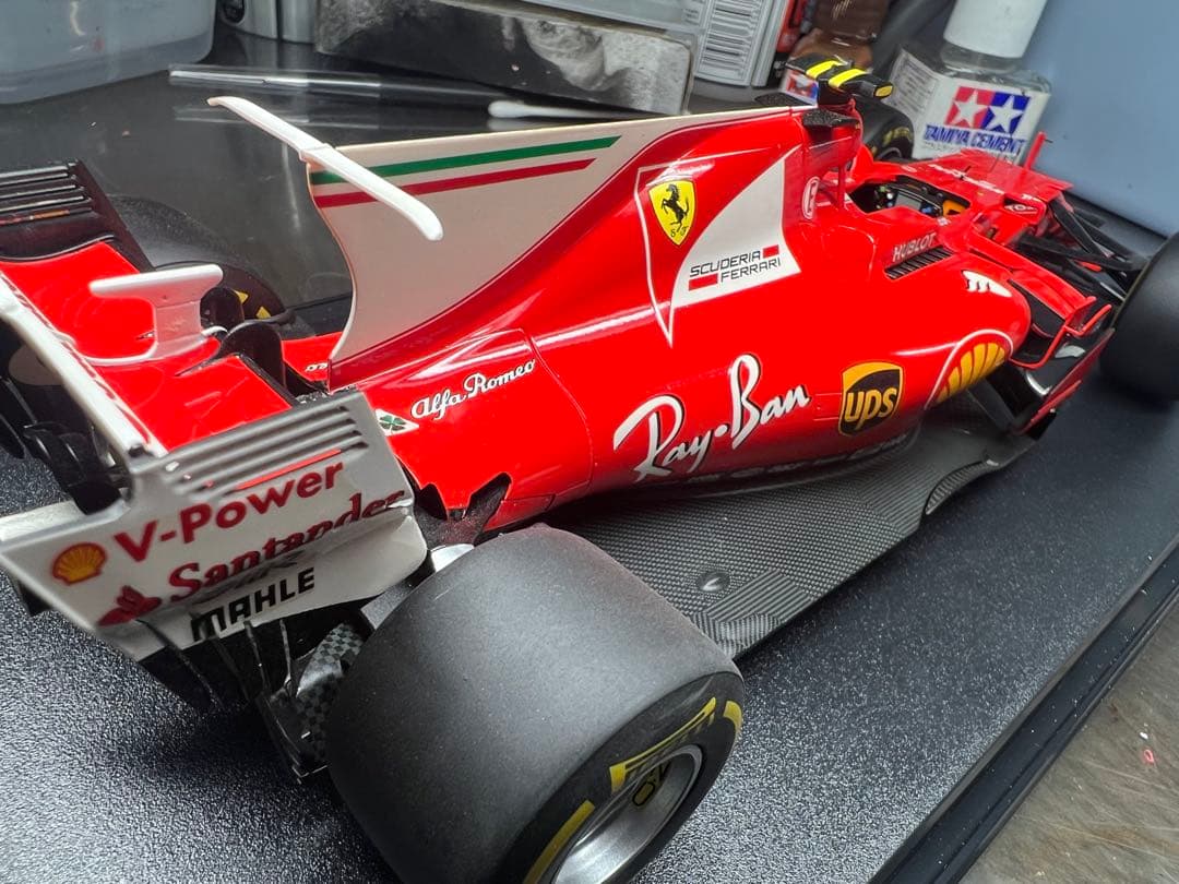 タミヤマスターワーク　フェラーリSF70H 1/20 正月割引