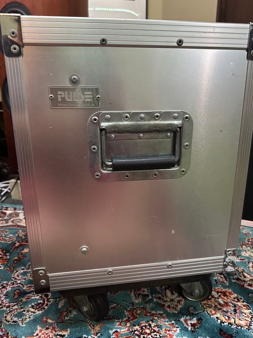 PULSE 8Uラックケース　キャスター付き