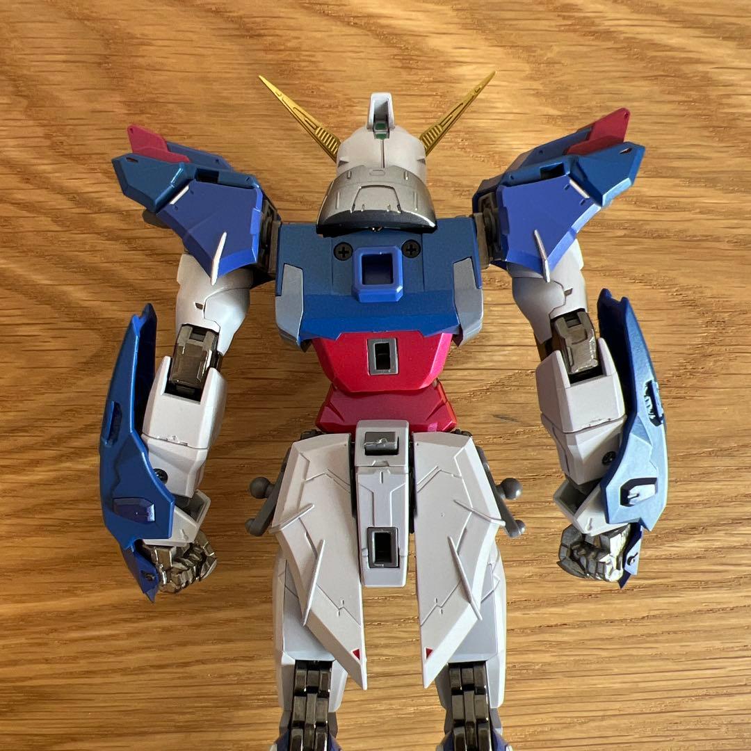 メタルビルド　デスティニーガンダム　2024