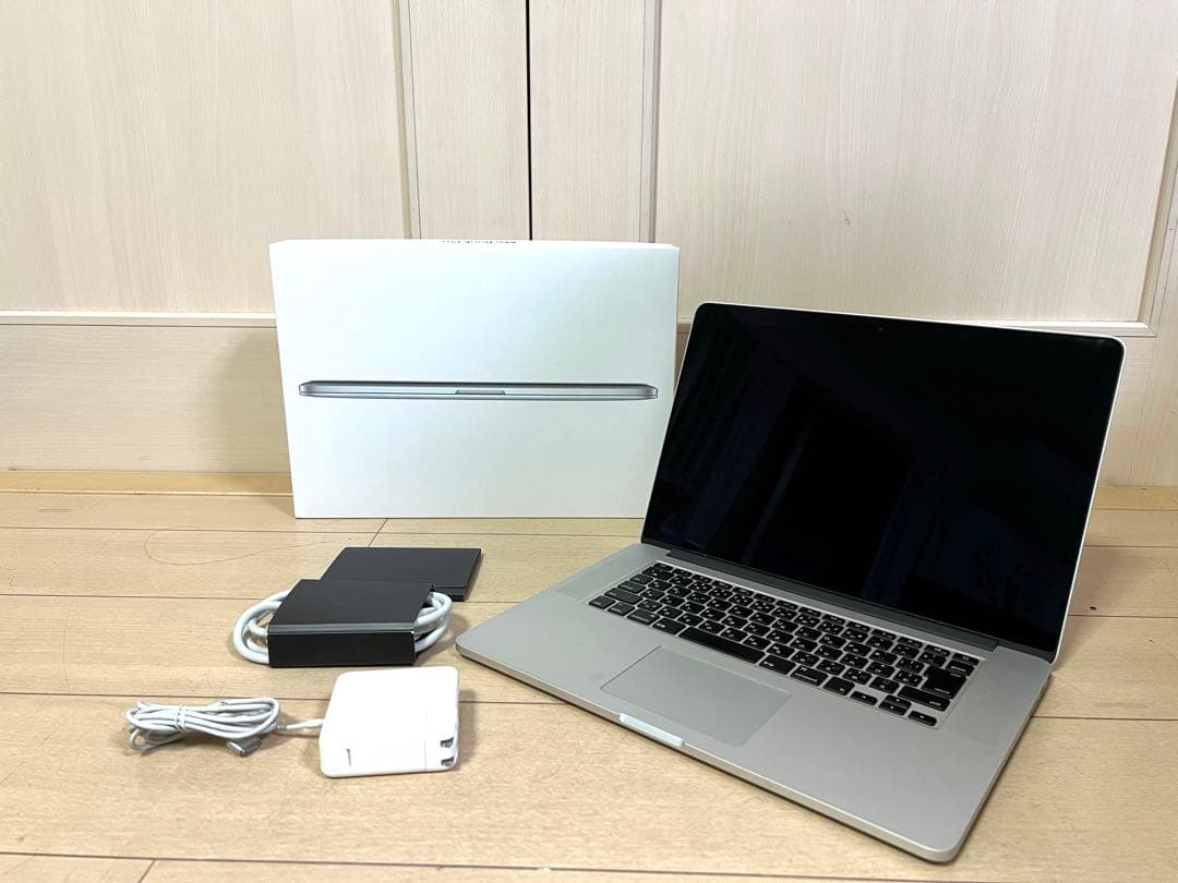 MacBook Pro 2013 i7 8GB SSD 256GB 充放電31回