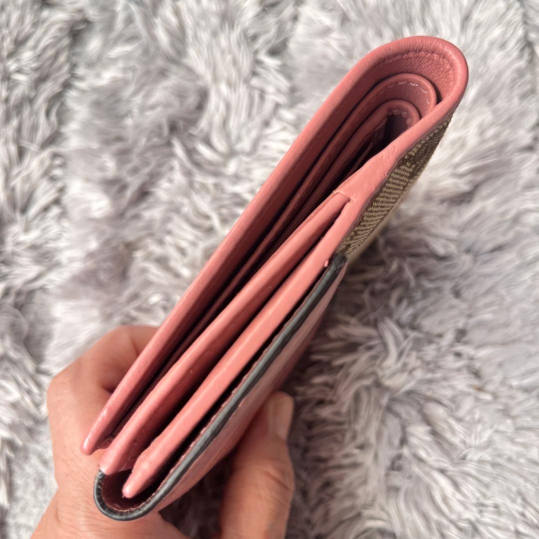 美品✨GUCCI 折り財布　GGキャンバス ラブリーハート　ピンクベージュ