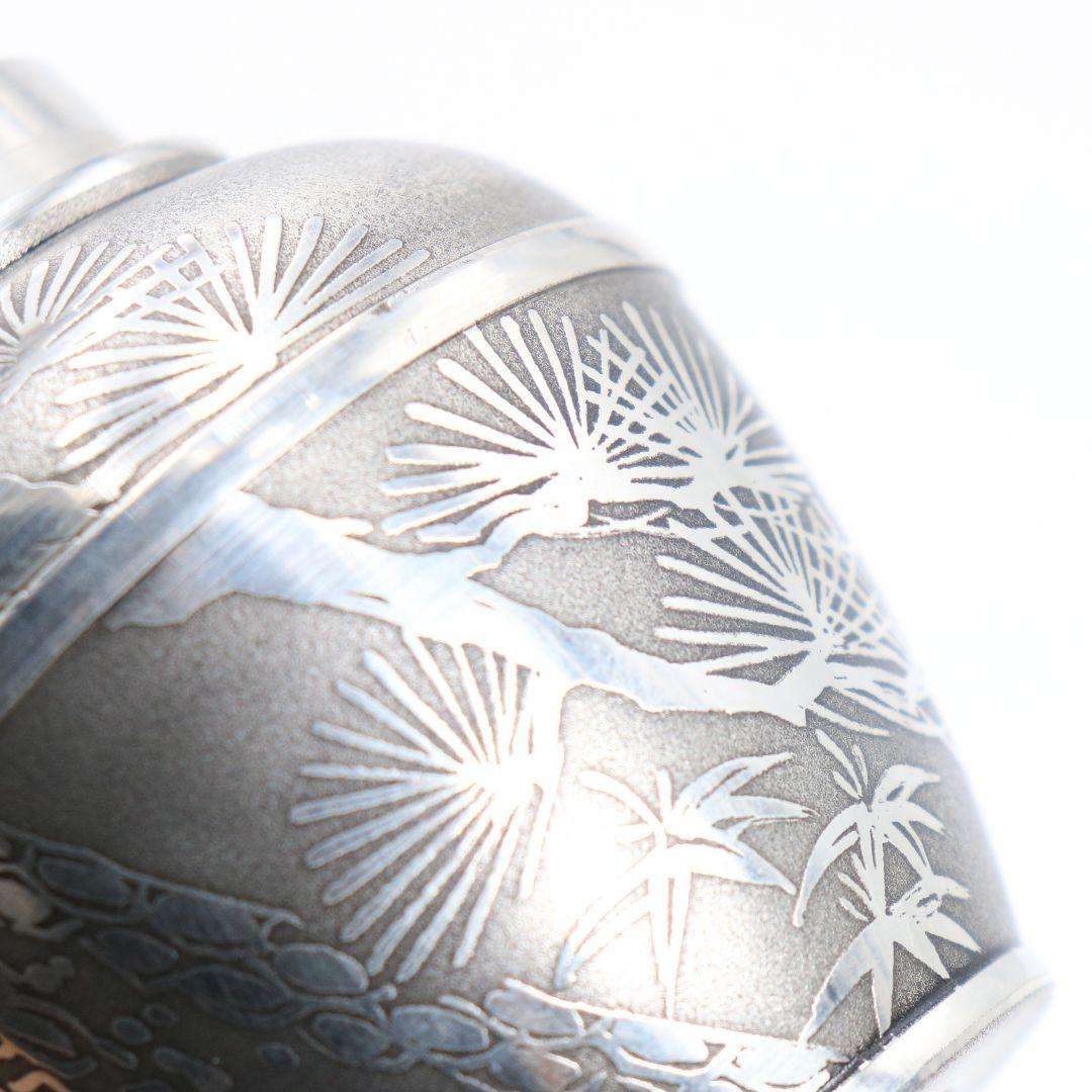 乾茂號造 錫製茶壺 本錫 茶心壺 歳寒三友図 松竹梅 煎茶道具　OJ71