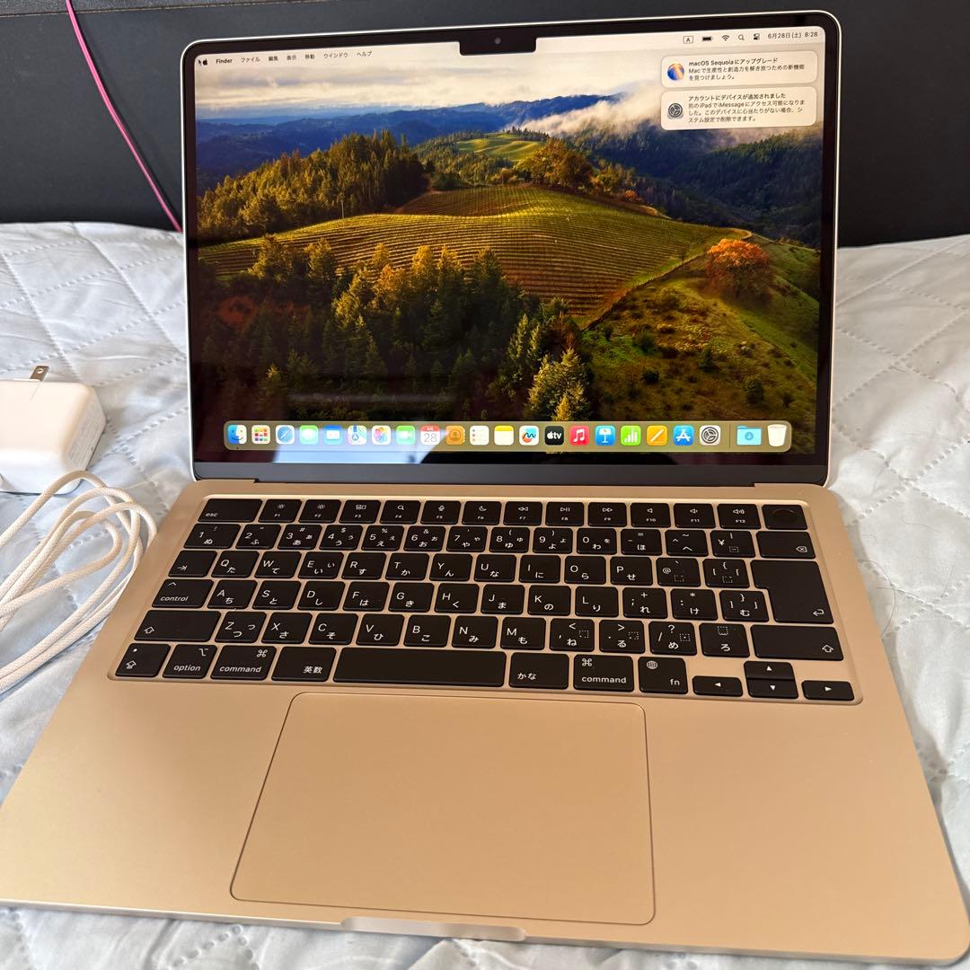 B*)様 美品!Apple MacBook air 13インチ M2 スターライ