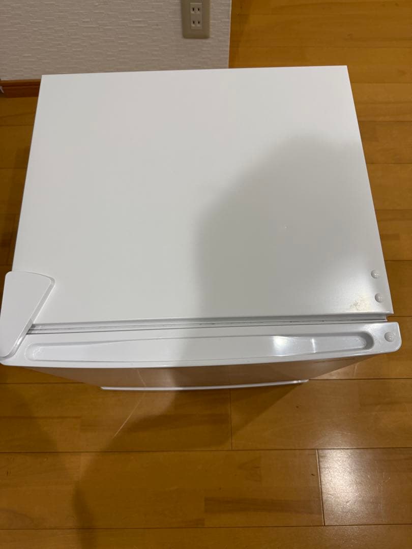 アイリスオーヤマ　コンパクト冷蔵庫 ホワイト