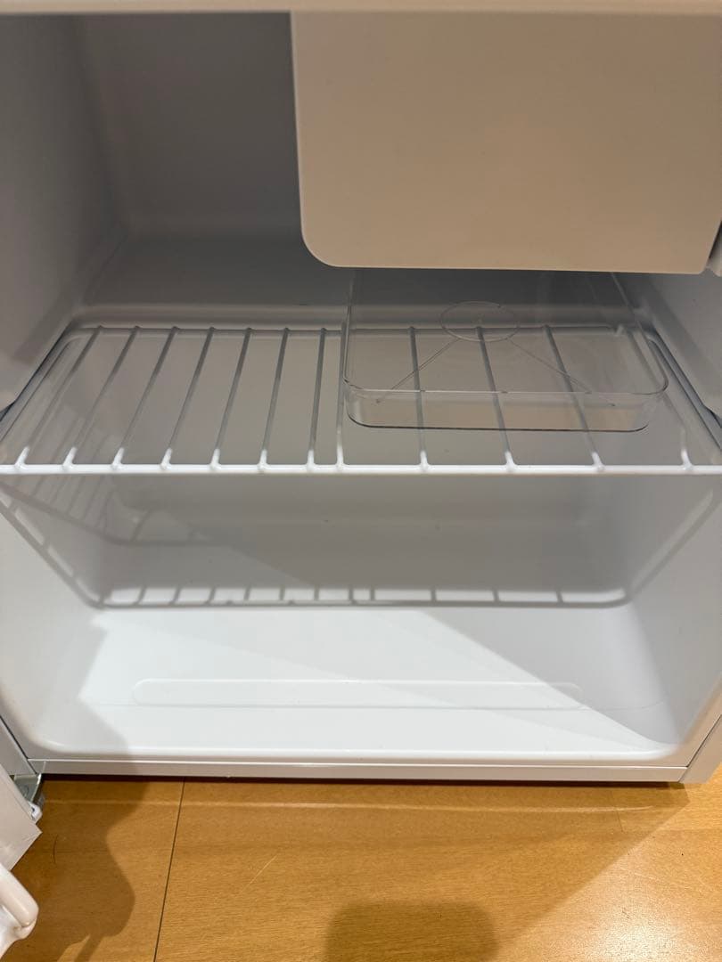 アイリスオーヤマ　コンパクト冷蔵庫 ホワイト