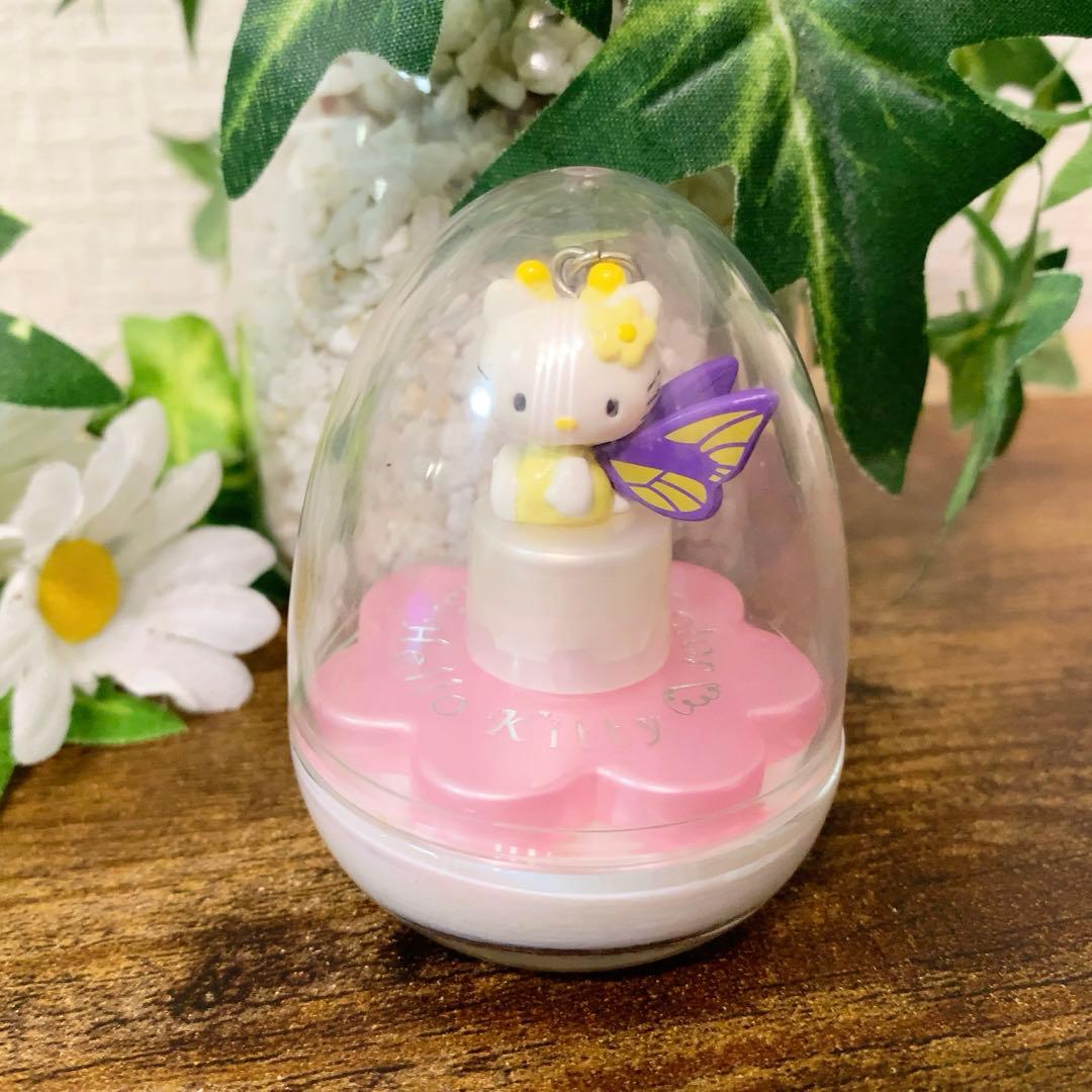 ⭐︎希少⭐︎ハローキティ ネイルカラー　コスメ　マニキュア　マスコット　蝶　当時物