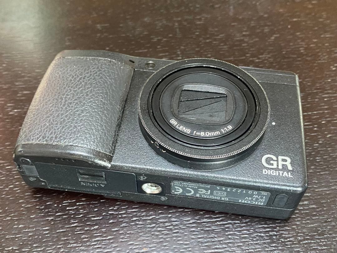 値下げ！RICOH リコー GR DIGITAL III 3 デジタルカメラ