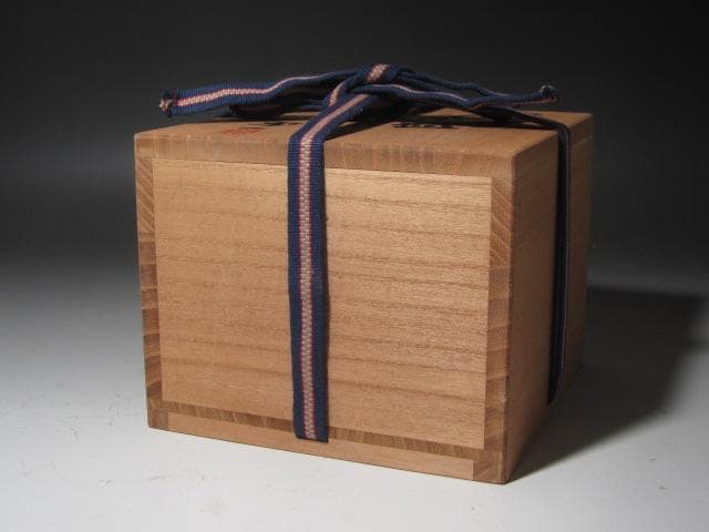 ☆　清水卯一　蓬莱茶碗　飽きの来ない味わい深い一品です☆y425