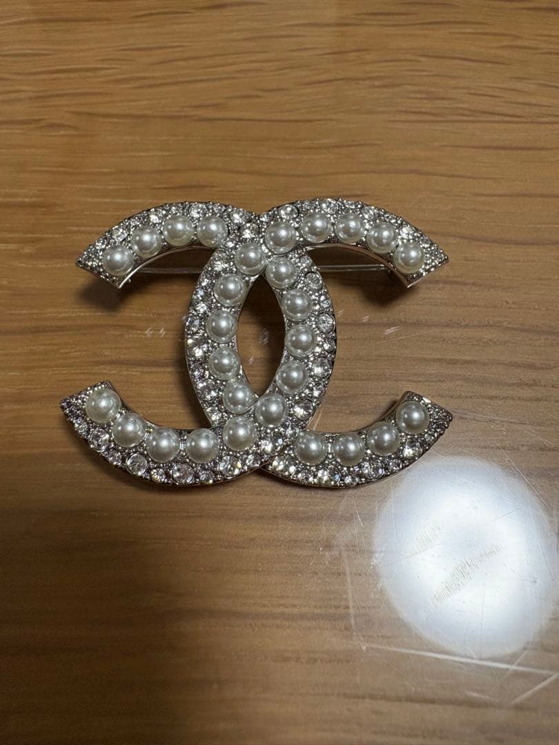 m*5様 CHANEL CCロゴ ブローチ パール　ラインストーン