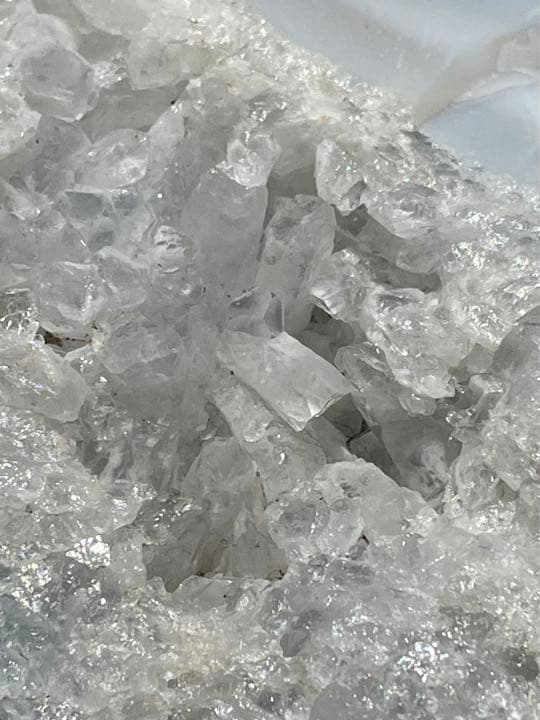 国産天然石　新潟県産　原石　水晶の晶洞