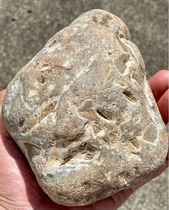 国産天然石　新潟県産　原石　水晶の晶洞