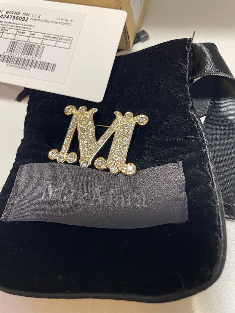 新品MaxMara M字型ブローチクリスタルマックスマーラ