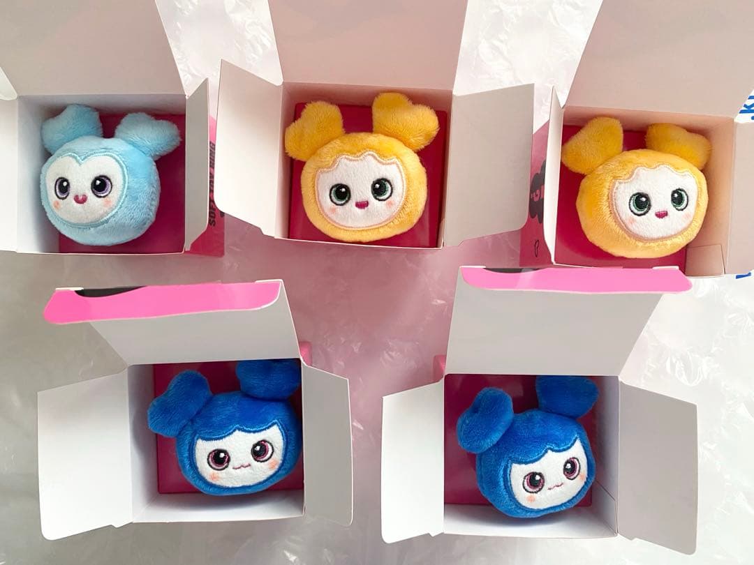 TWICE LOVELYS ランダムぬいぐるみリング ナヨン ジヒョ ツウィ