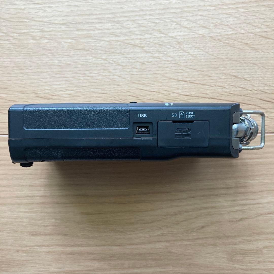 TASCAM DR-40 ウィンドスクリーンWS-11付き