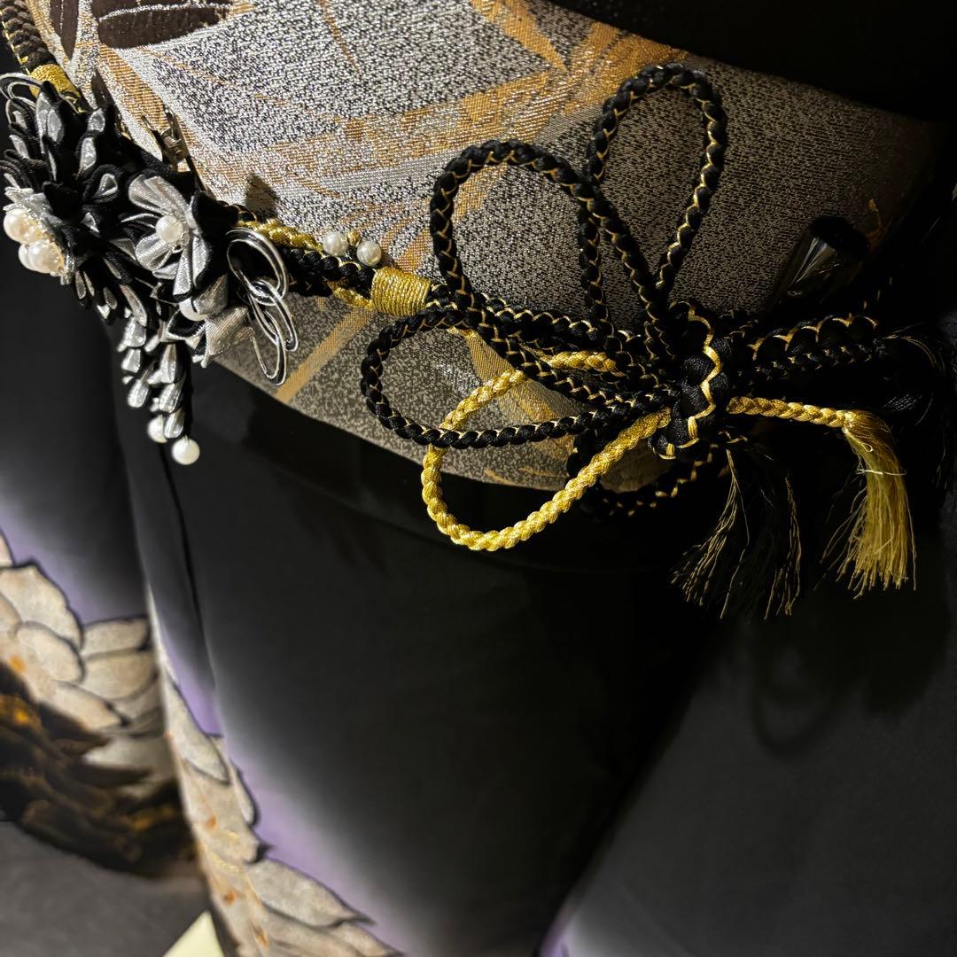 美品　黒地　大柄　金駒刺繍　金彩　逸品　振袖　フルセット 振り袖