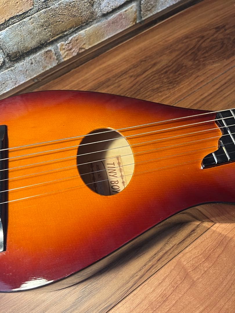 TINYBOY アコースティックギター