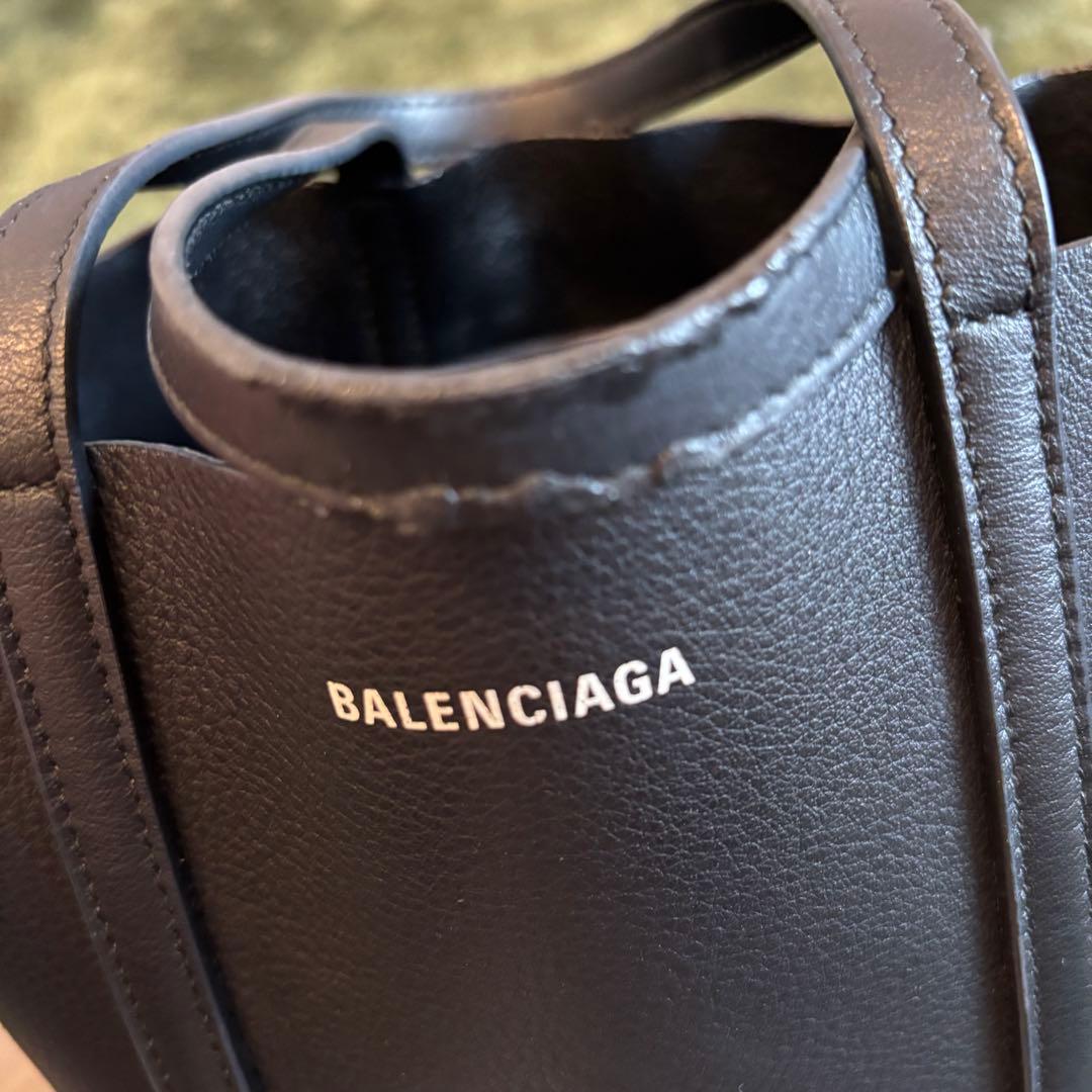 ひ*り様 BALENCIAGA ブラックレザー トートバック