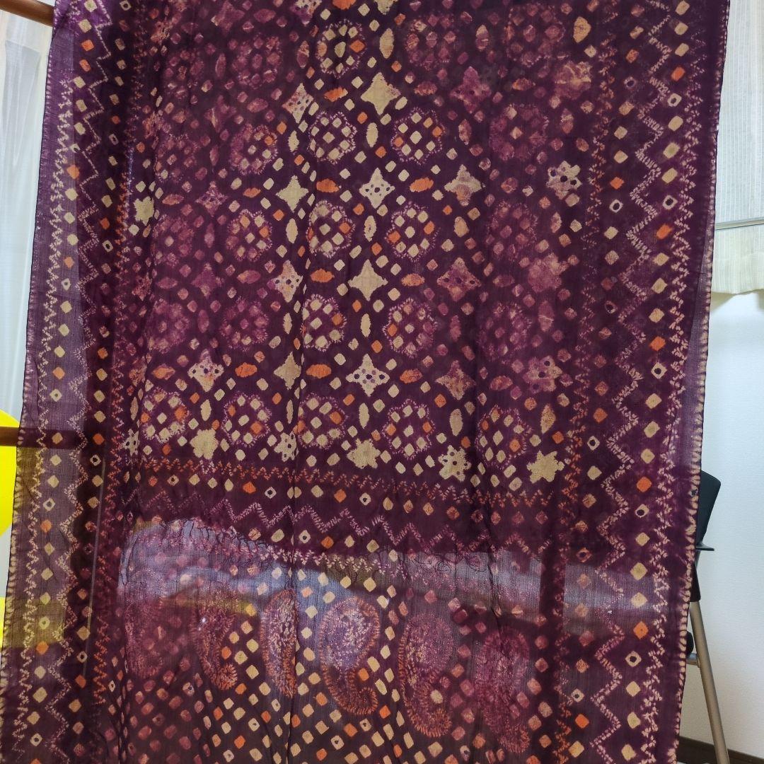 レア　希少品「壁掛け布」「飾り布」「タペストリー」「羽衣のように軽い布」「赤系」