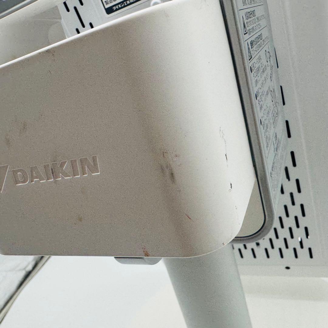 【送料無料】ダイキン 遠赤外線暖房機セラムヒート ERFT11YS-W