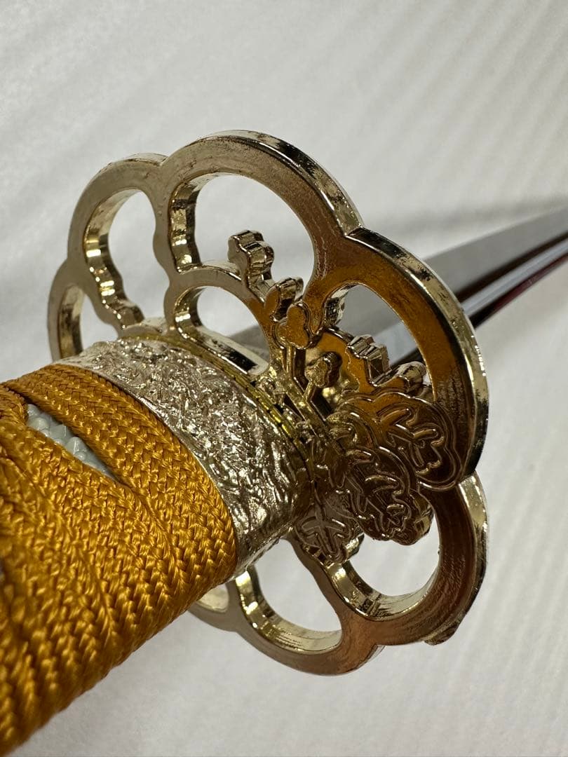 新品 模造刀　打刀 金鞘　コスプレ 鞘付き長さ約105cm 26A3