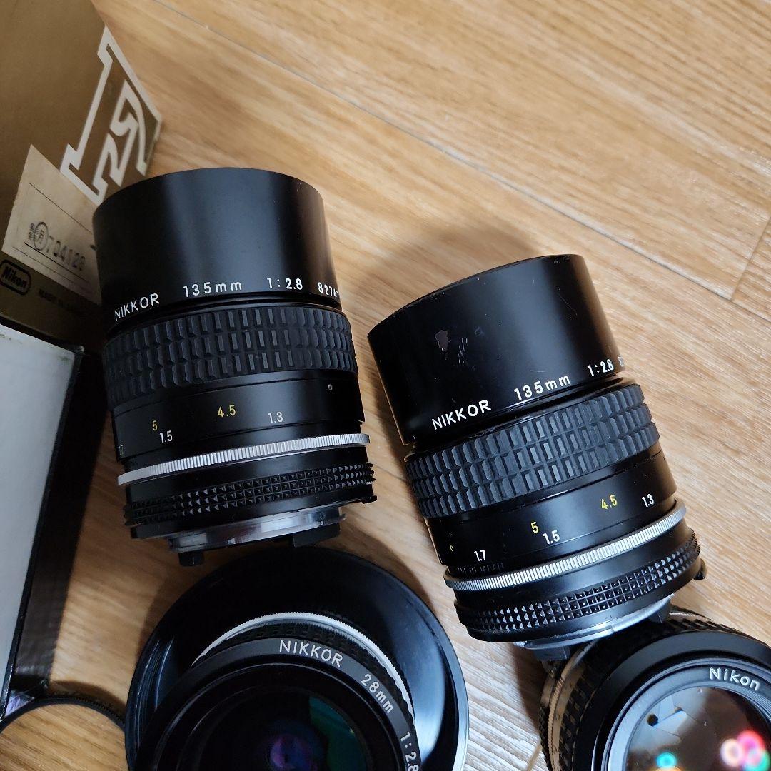 カメラ　レンズ