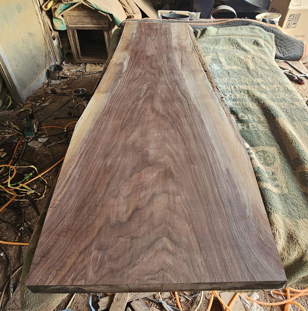 ブラックウォールナット　一枚板　カウンター　ダイニング　テーブル　栃　欅　棚