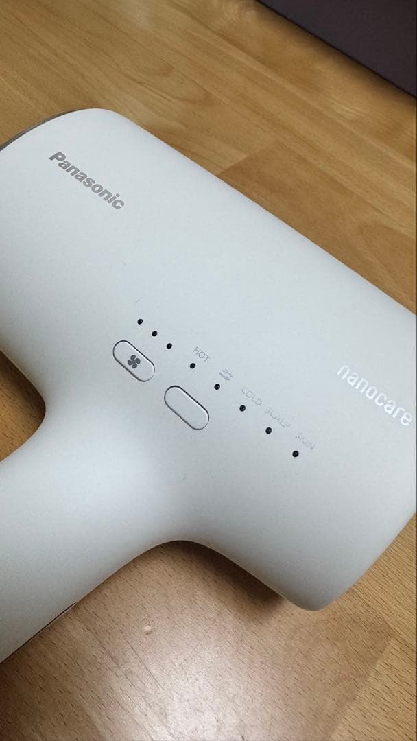 2025年購入新品同様✨️ノズル付き Panasonic ナノケア EH-NA0J